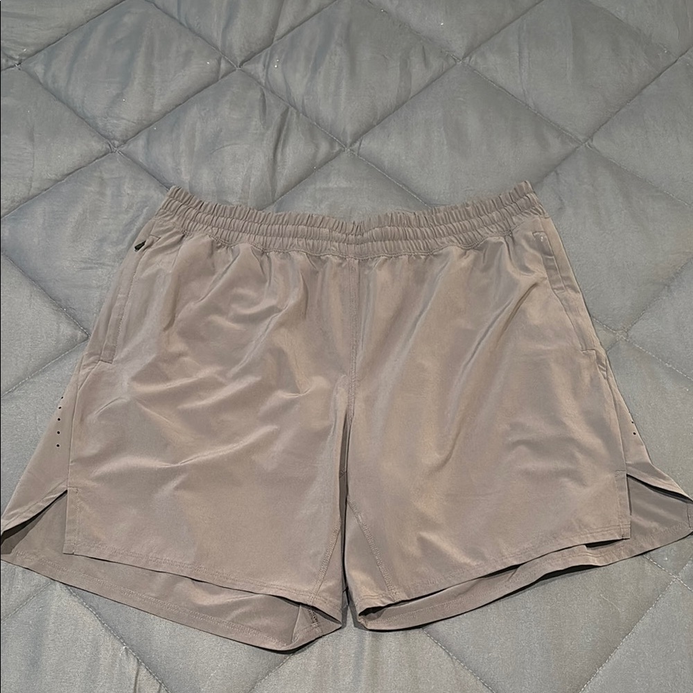 Men’s Gray Shorts
